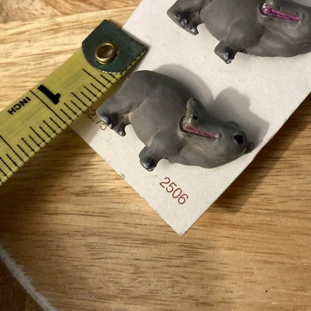 Hippo animal buttons noah’s Ark NEW hand painted set of 2 novelty safari buttons